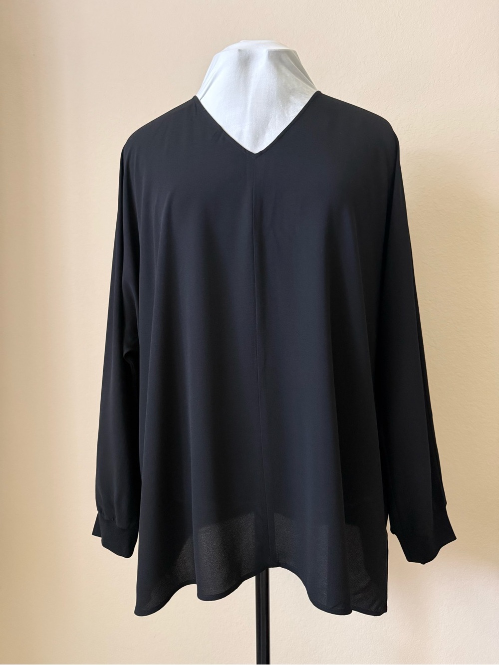 Eileen Fisher Black V-Neck Long Sleeve Silk Blouse